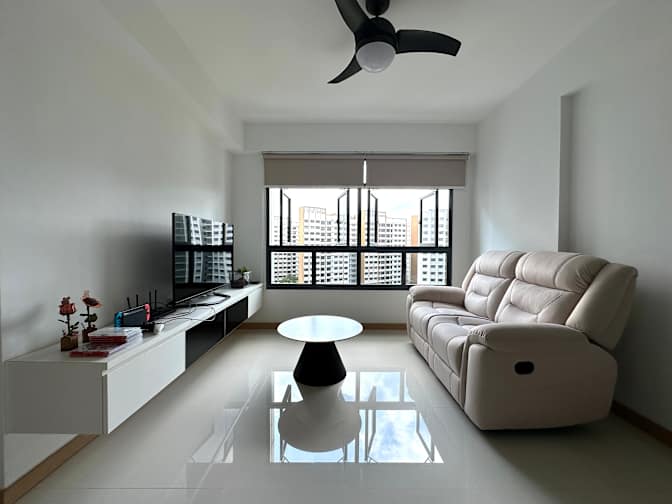 Daren's room