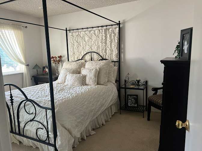 Michelle Jaureguy's room