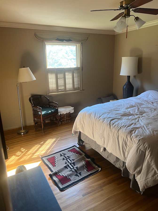 douglas holmstrom's room