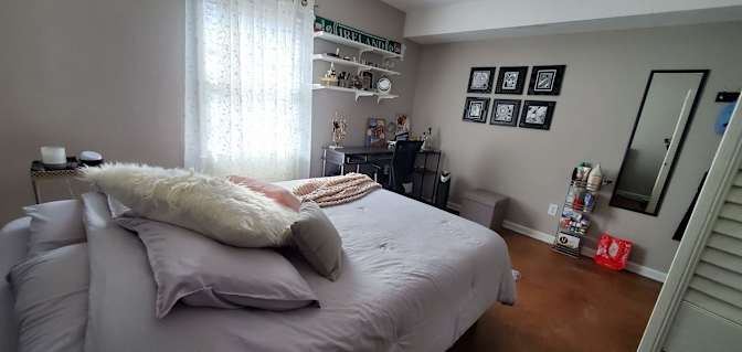 Quube's room