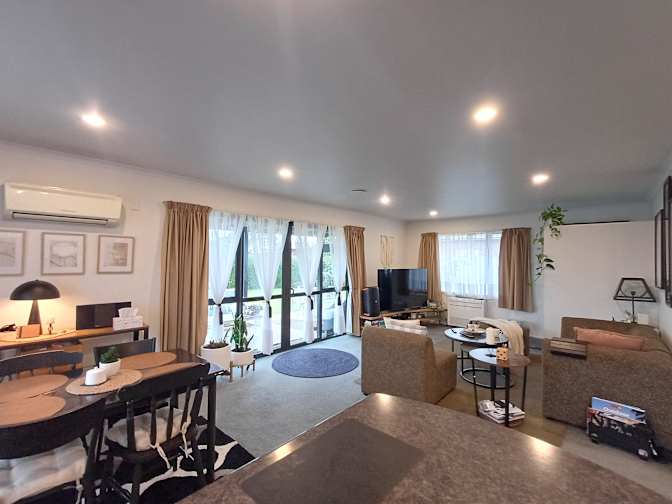 Jon's room