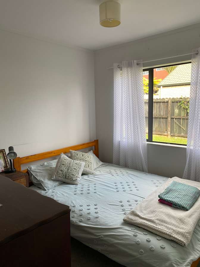devv's room
