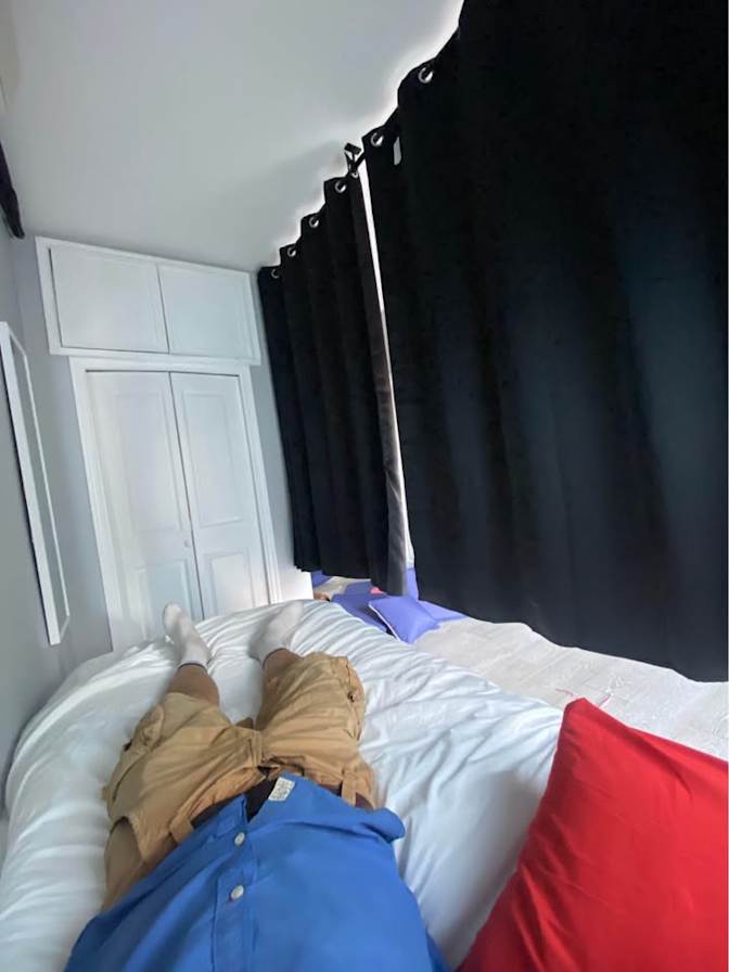 CRISTIAN ARANEDA's room