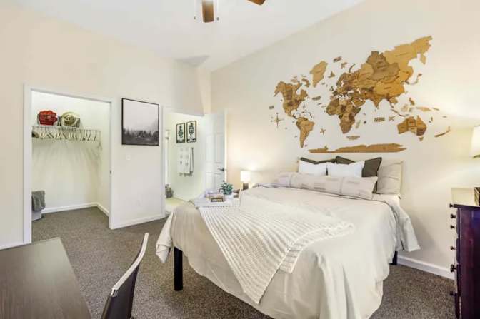 Davin's room