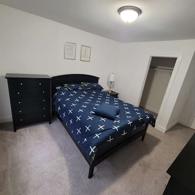 Ken's room