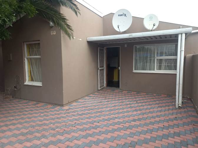 Thando's room