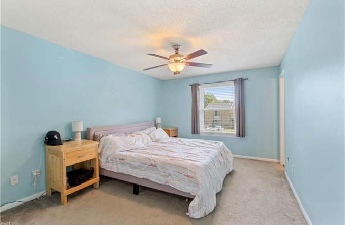 Zheng's room