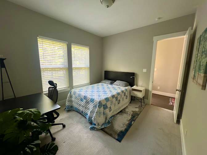 Suri's room