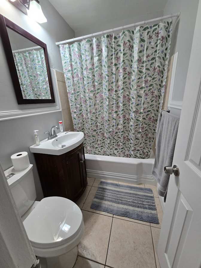 Victoria's room