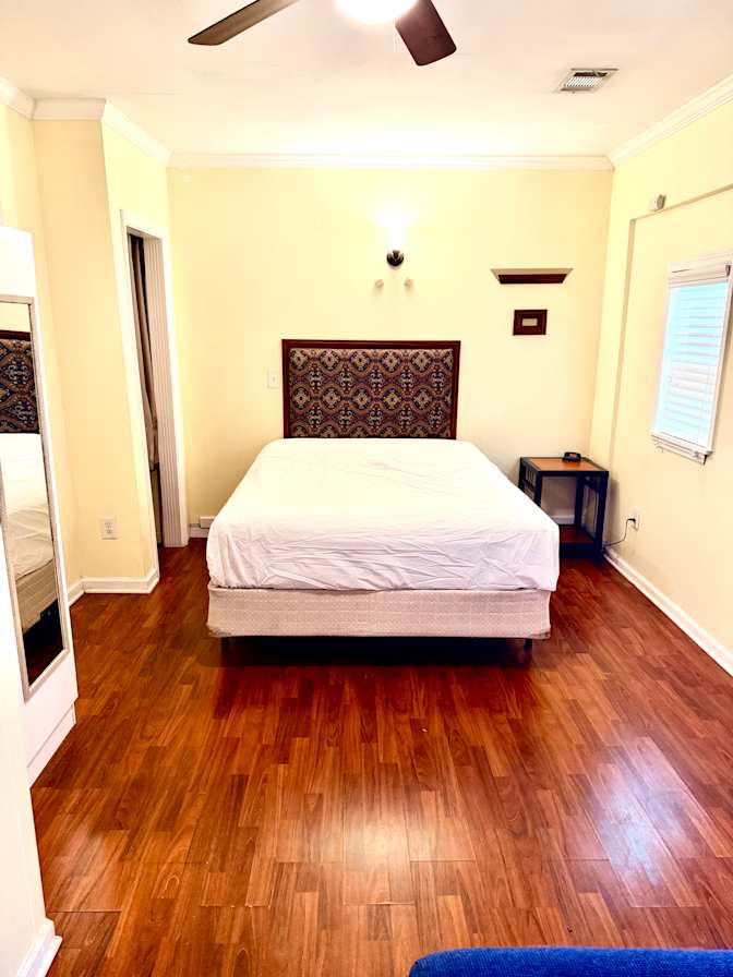 Modern Jalsvc's room
