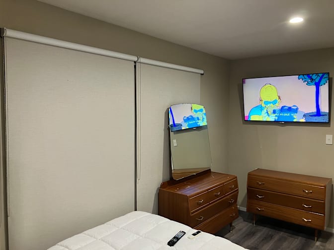 Carlos Sebastián's room