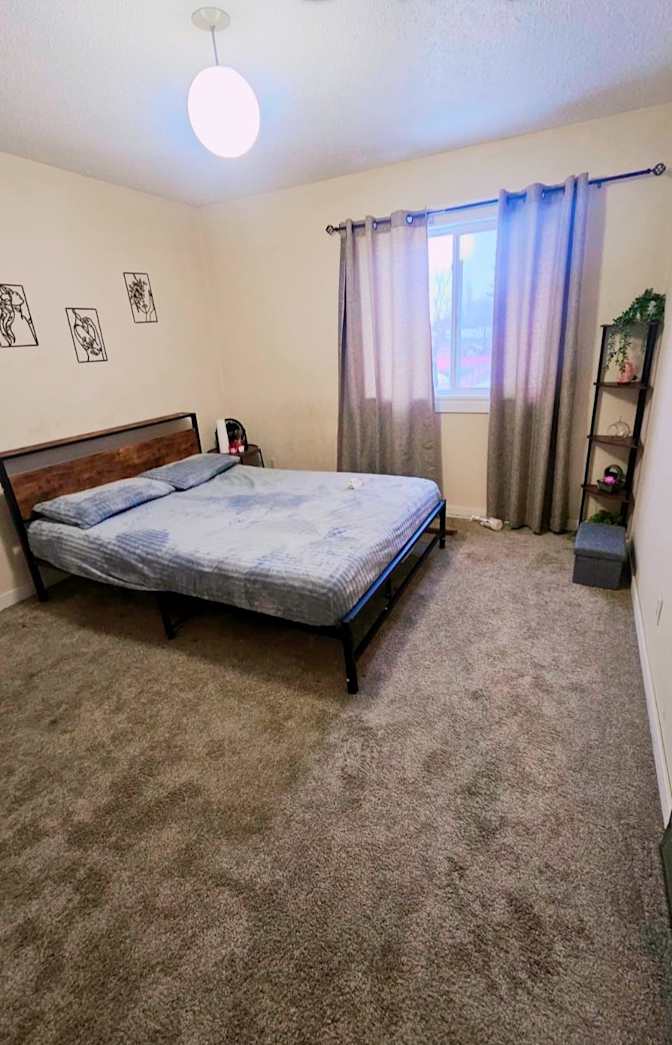 Nosheen's room