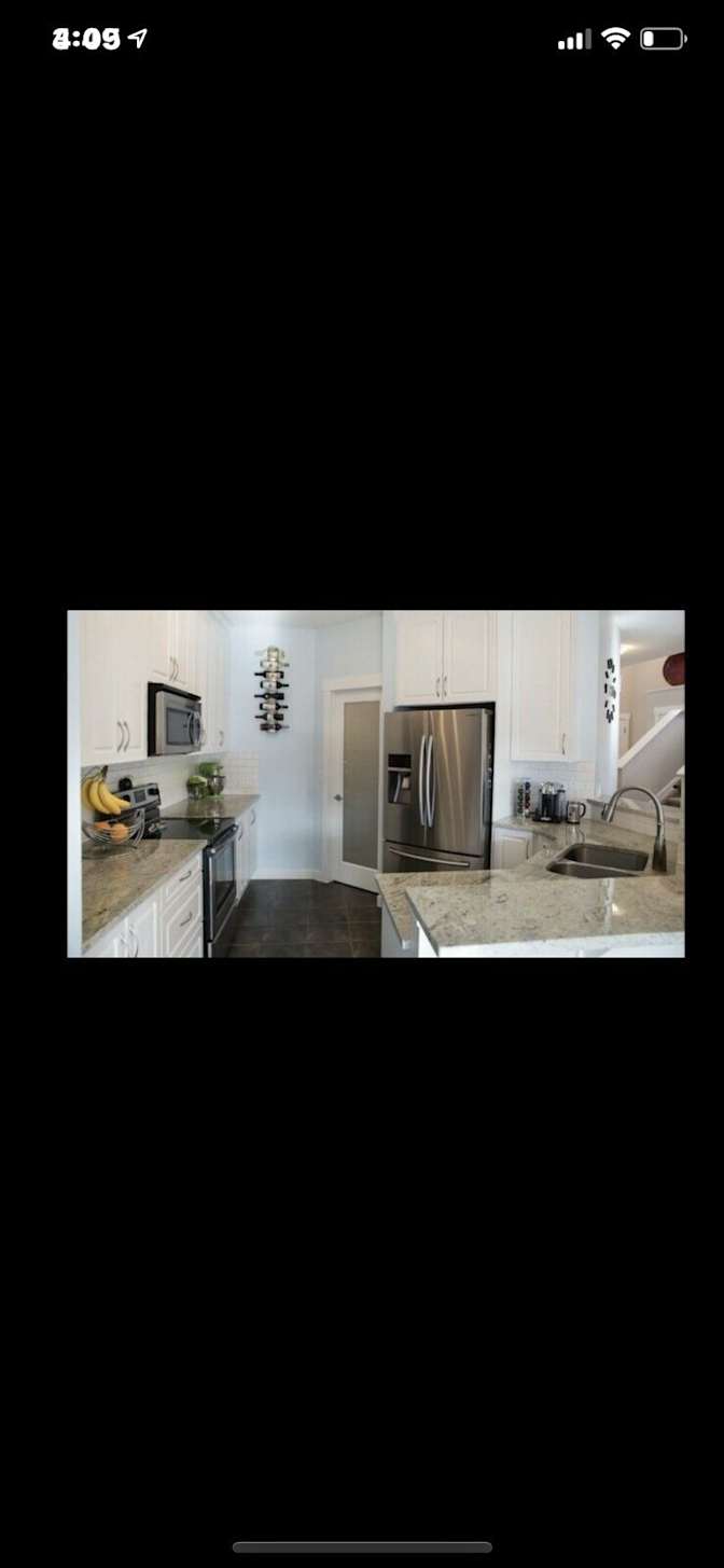 Caroline's room