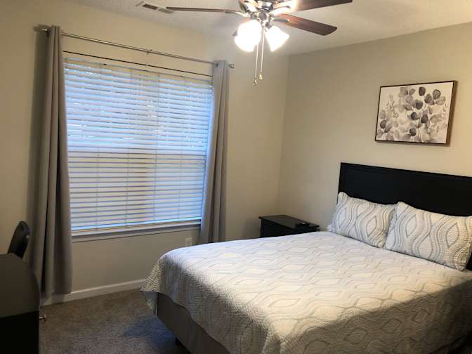 Carolina Realty Link's room