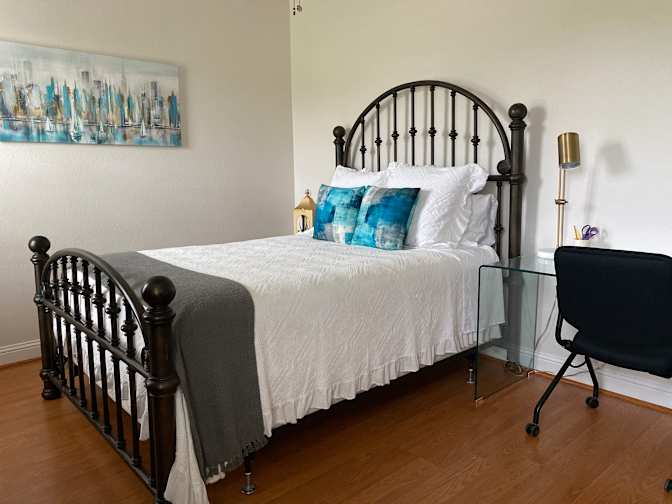 Gloria Palfrey's room