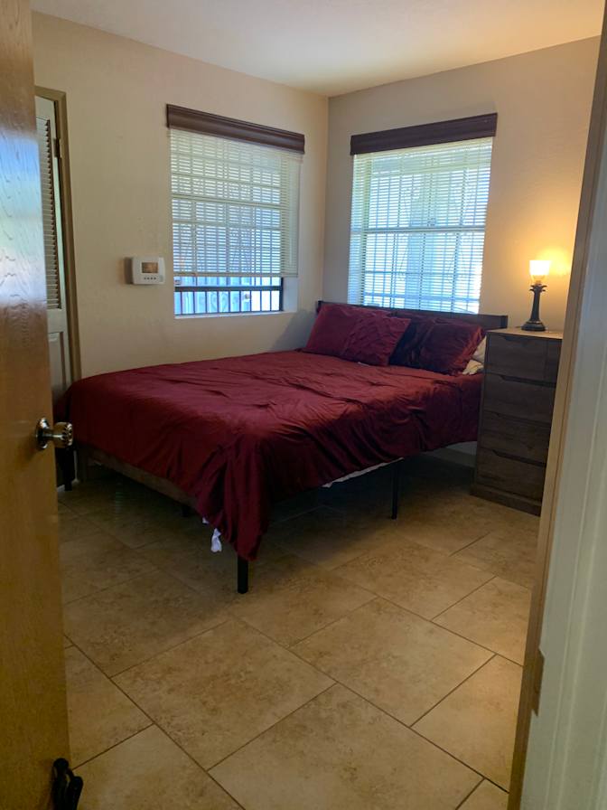 Luis's room