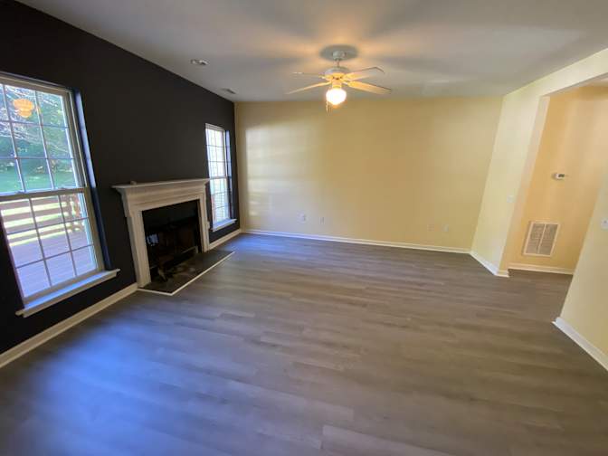 Alcove Rooms's room