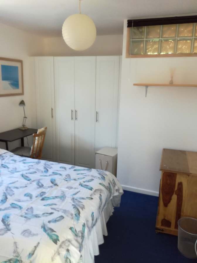 Jillian M Robbins's room