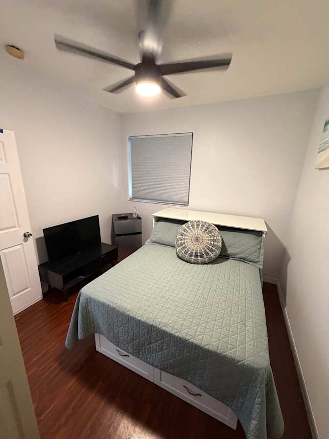 Aminta's room