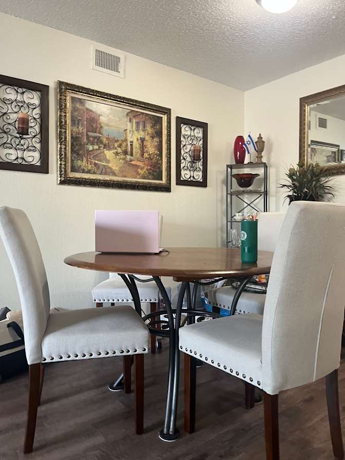 Candace Kosakofsky's room