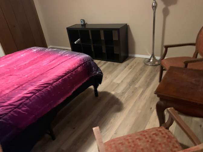jo lapshinoff's room