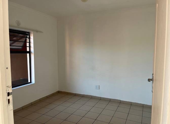 Zimasa N's room