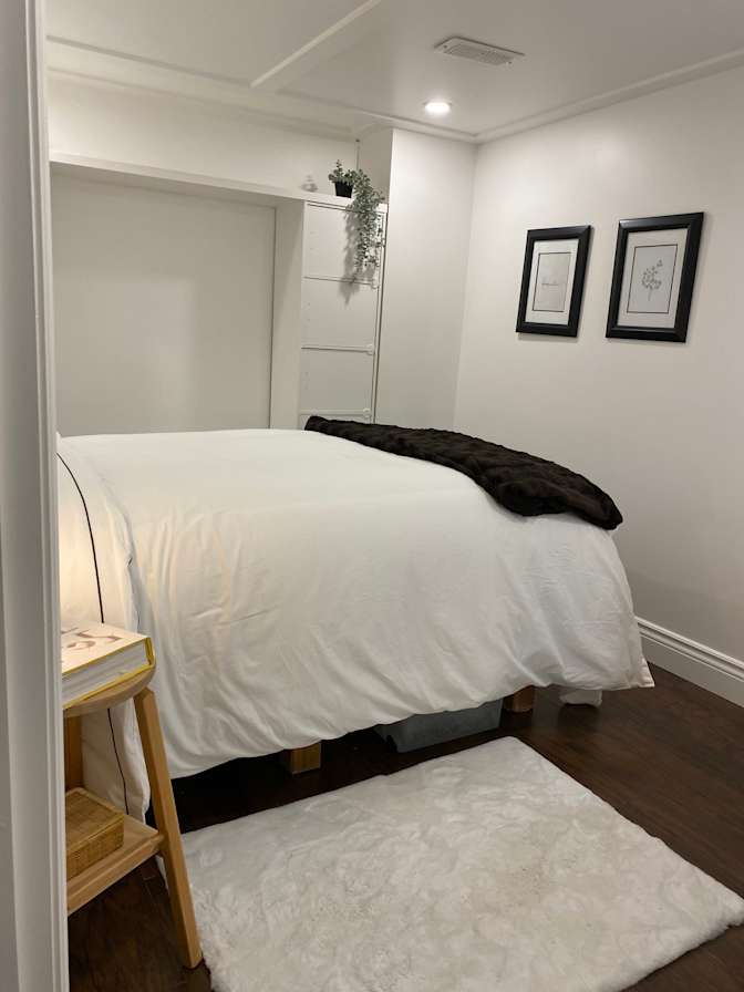 Old Ottawa South's room