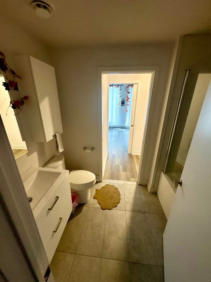 Javiera Navarro's room