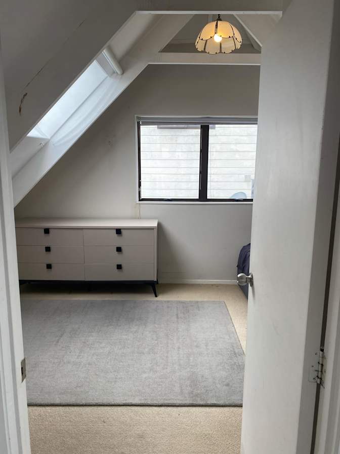 Sam Hanson-Chong's room