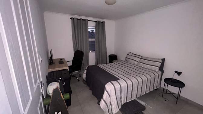 Nomza's room