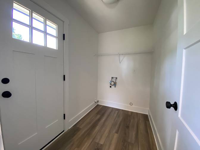 Alcove Rooms's room