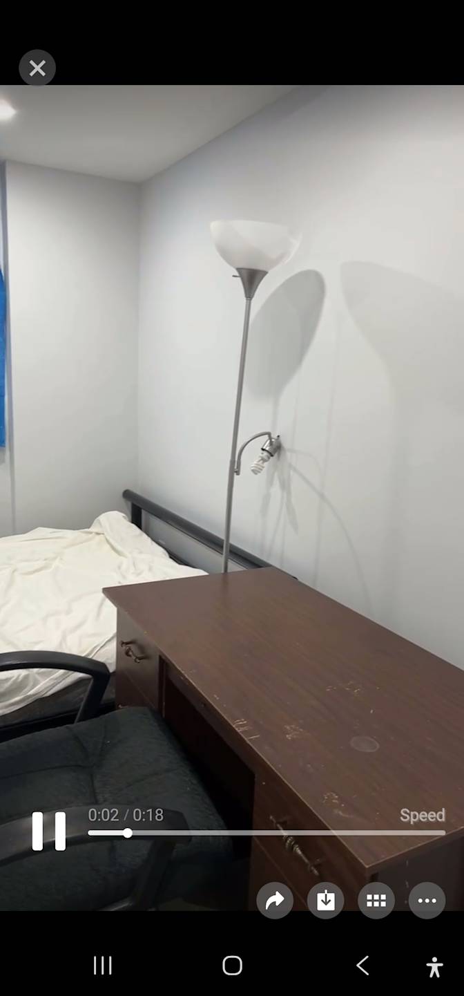 HONG TAI JIAO's room