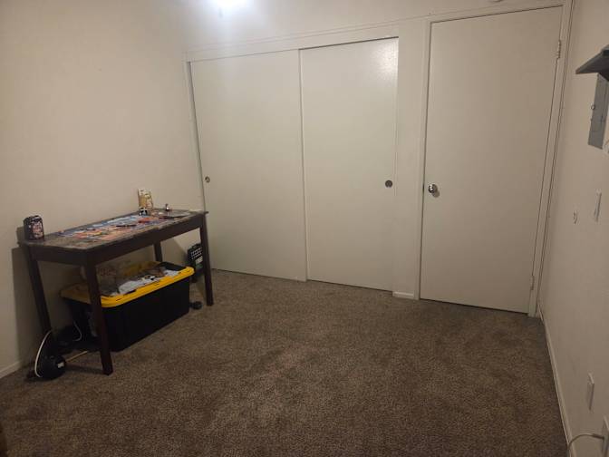 Tee's room