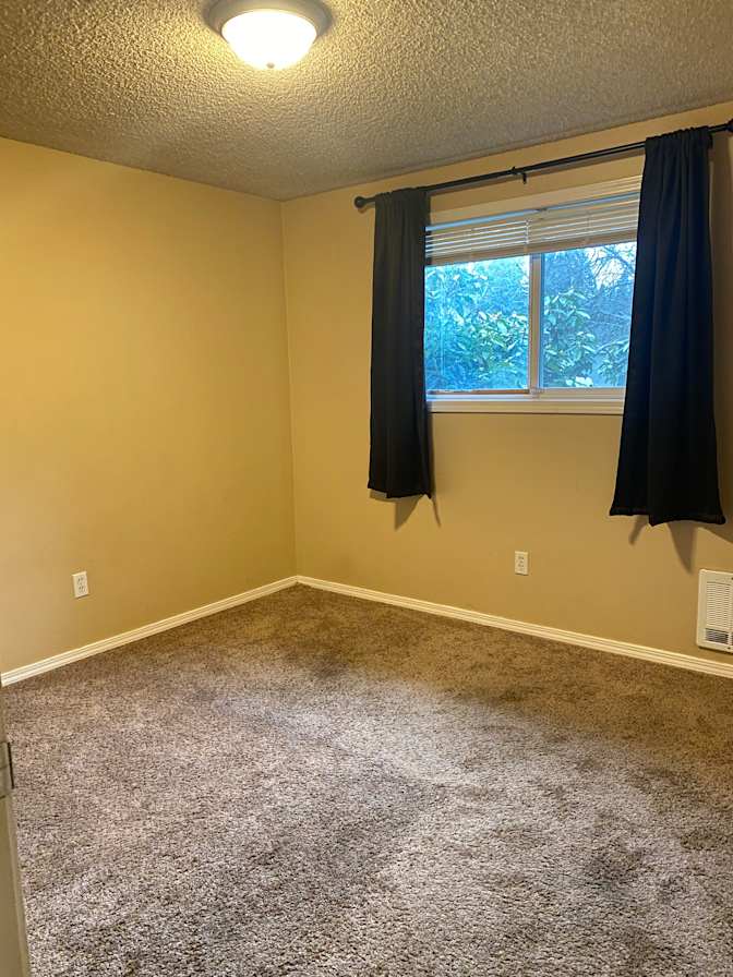 Steven's room