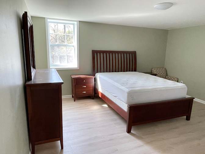 Yali's room