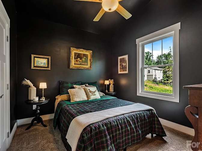 Jacqueline's room
