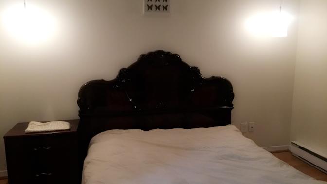 Holali's room