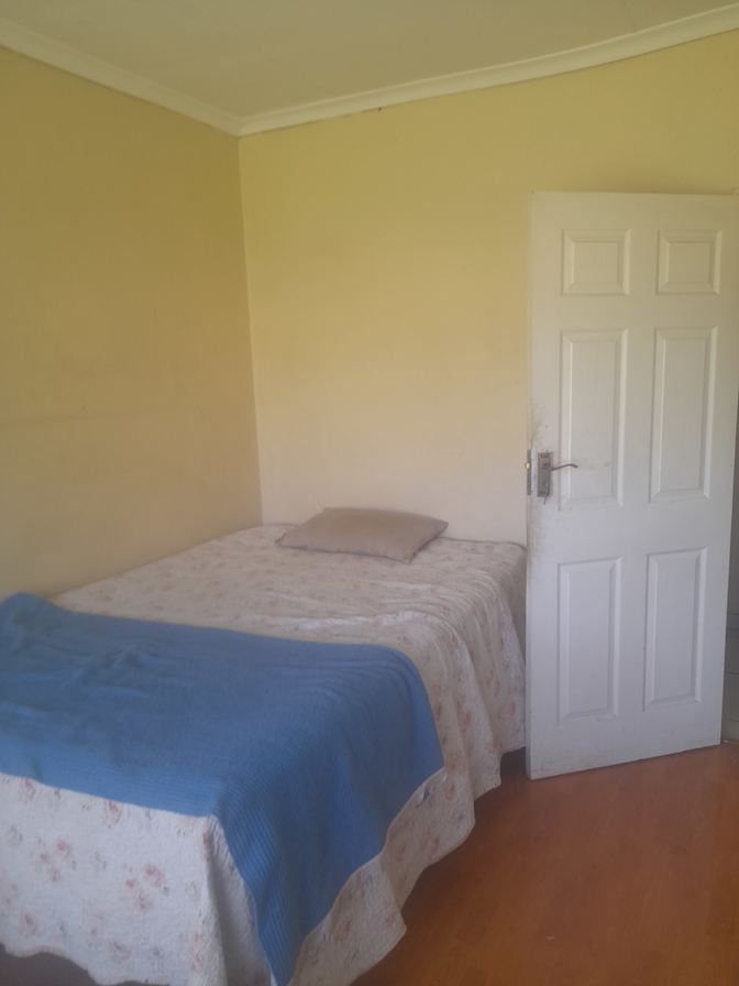 Ntsele's room