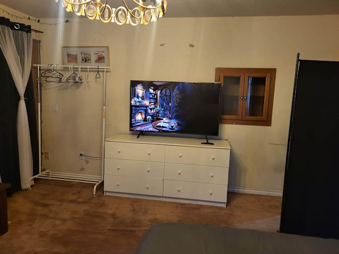 Eddy's room