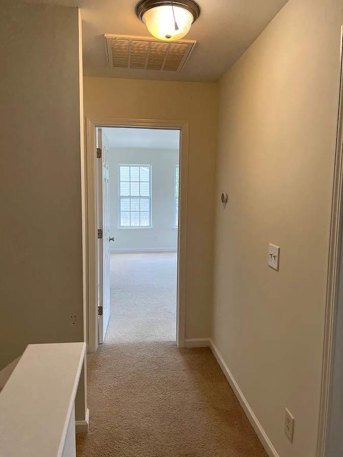 Alcove Rooms's room