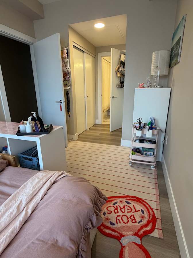 Cayley's room