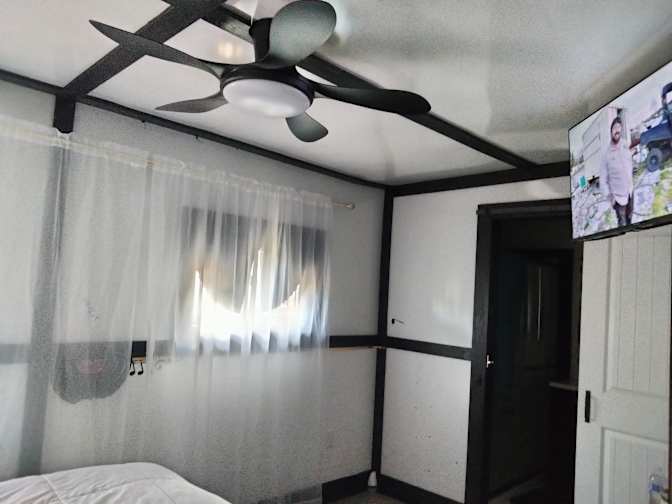 Trulans's room