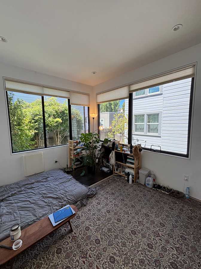 Lisa Lee's room