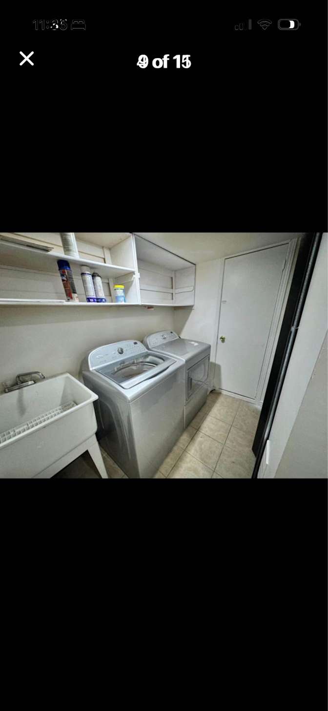 Mehreen Mughal's room