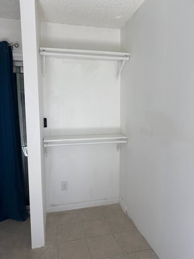 Efren's room