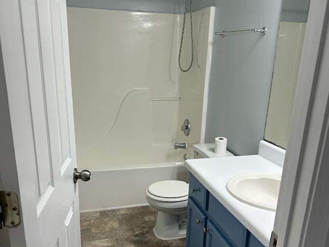 Alcove Rooms's room