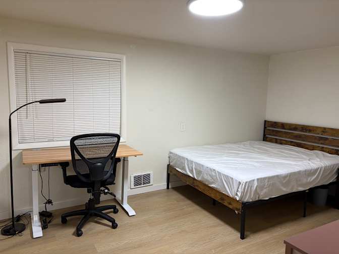 Chen Chun Chi's room