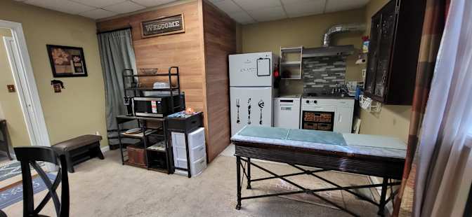 Liz's room