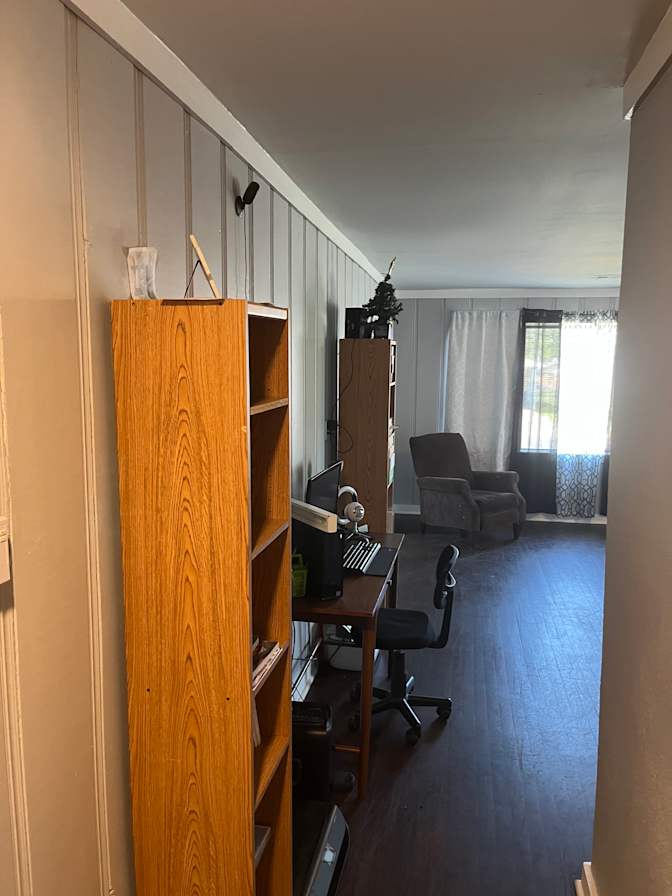 Malik's room
