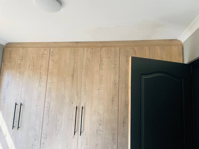 Hlume properties's room